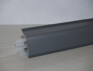 Kuechenabschlussleiste-Design-Steingrau